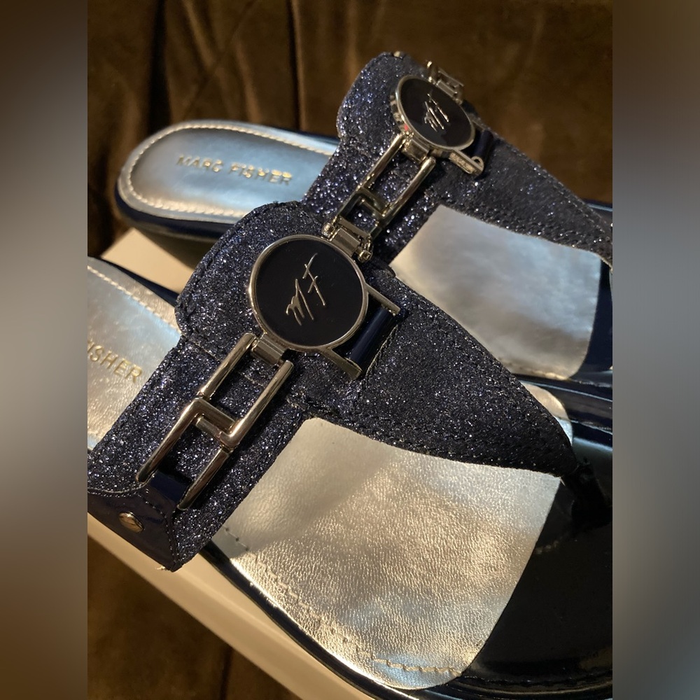 Marc Fisher brand, size 8.5, new in box, glittery blue sandals, cute and comfy - Picture 11 of 16